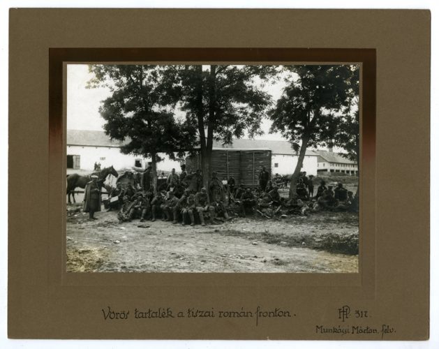 Tartalékos katonák a tiszai fronton